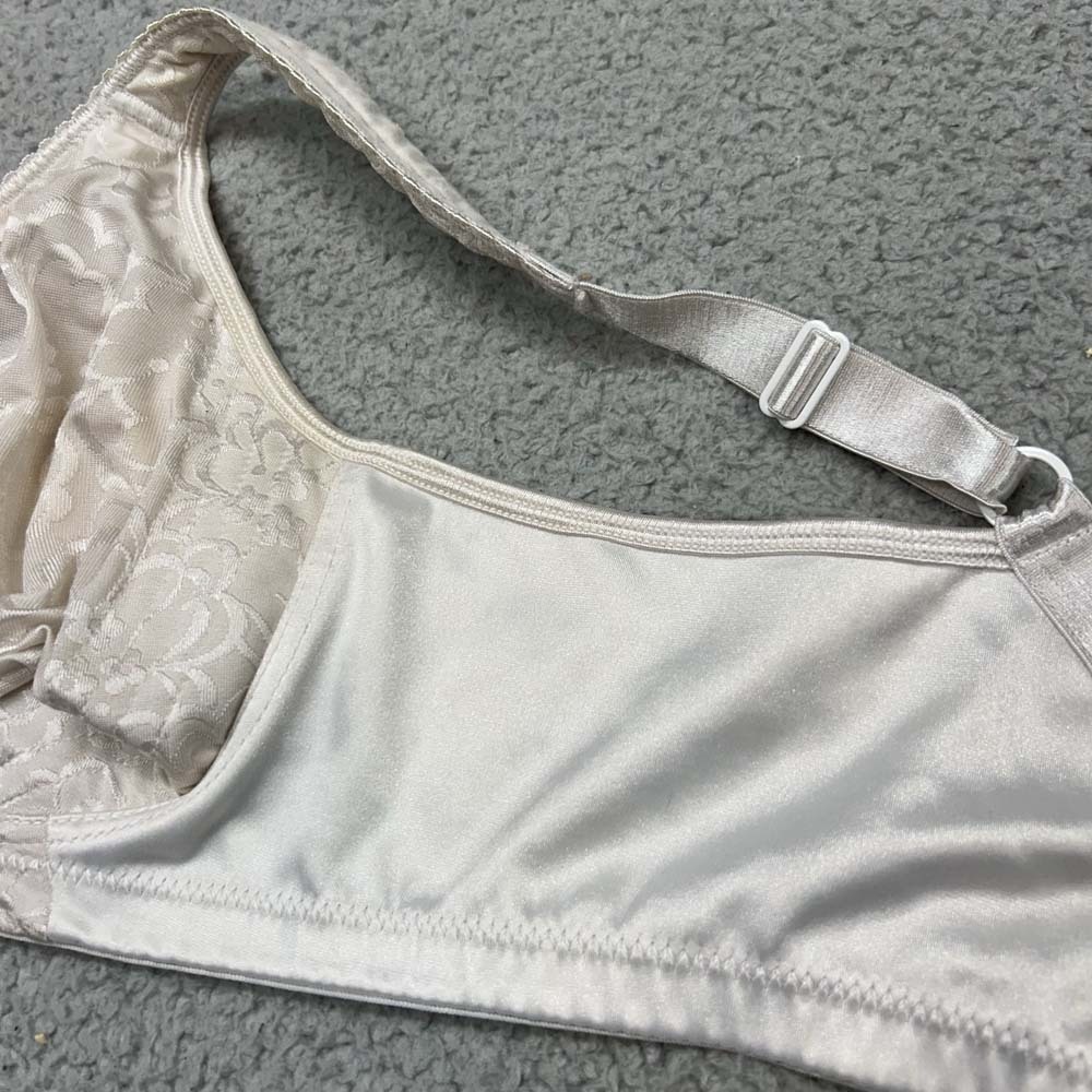 Playtex Bra 42DD T-Shirt Bra 4745 18 Hour Ultimate Lift & Support Wireless Bra - Picture 4 of 9